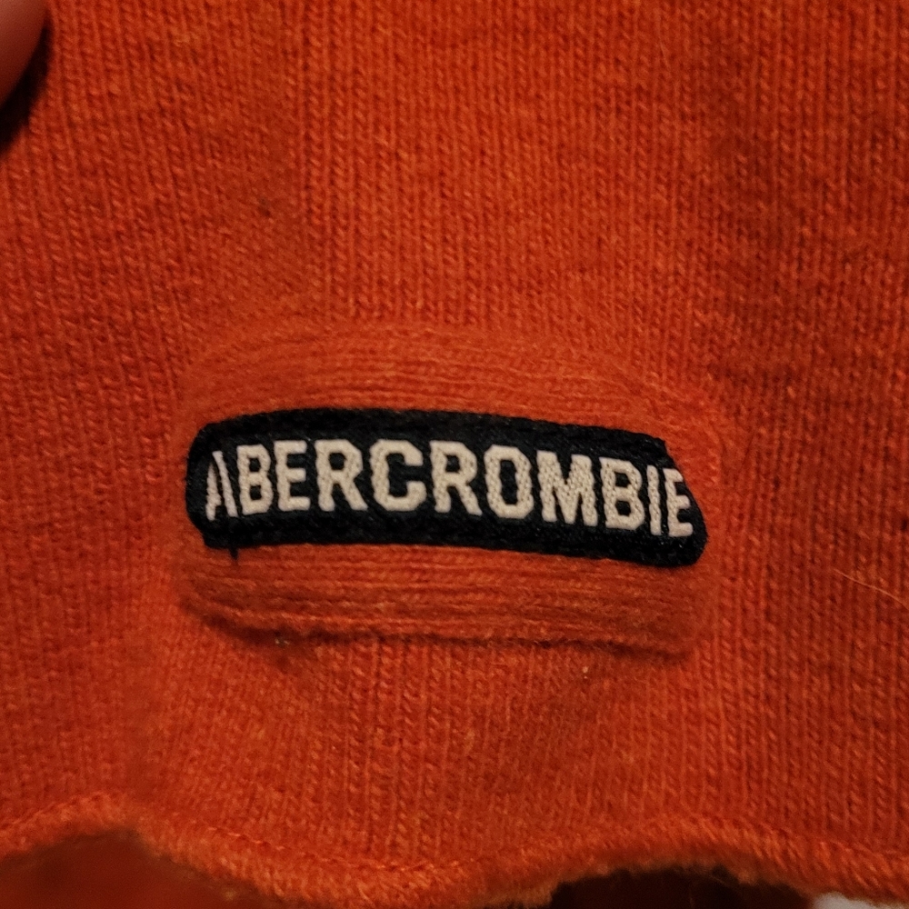 Vintage Abercrombie and Fitch Sweater - Picture 2 of 4